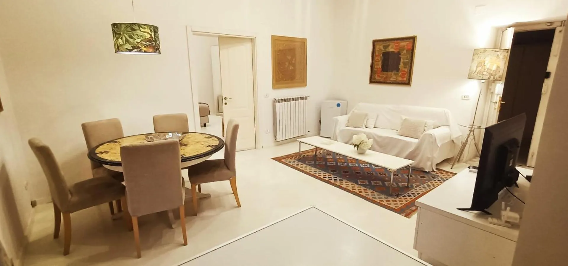Bed and Breakfast Relais Piazza dei Martiri Napoli Italia