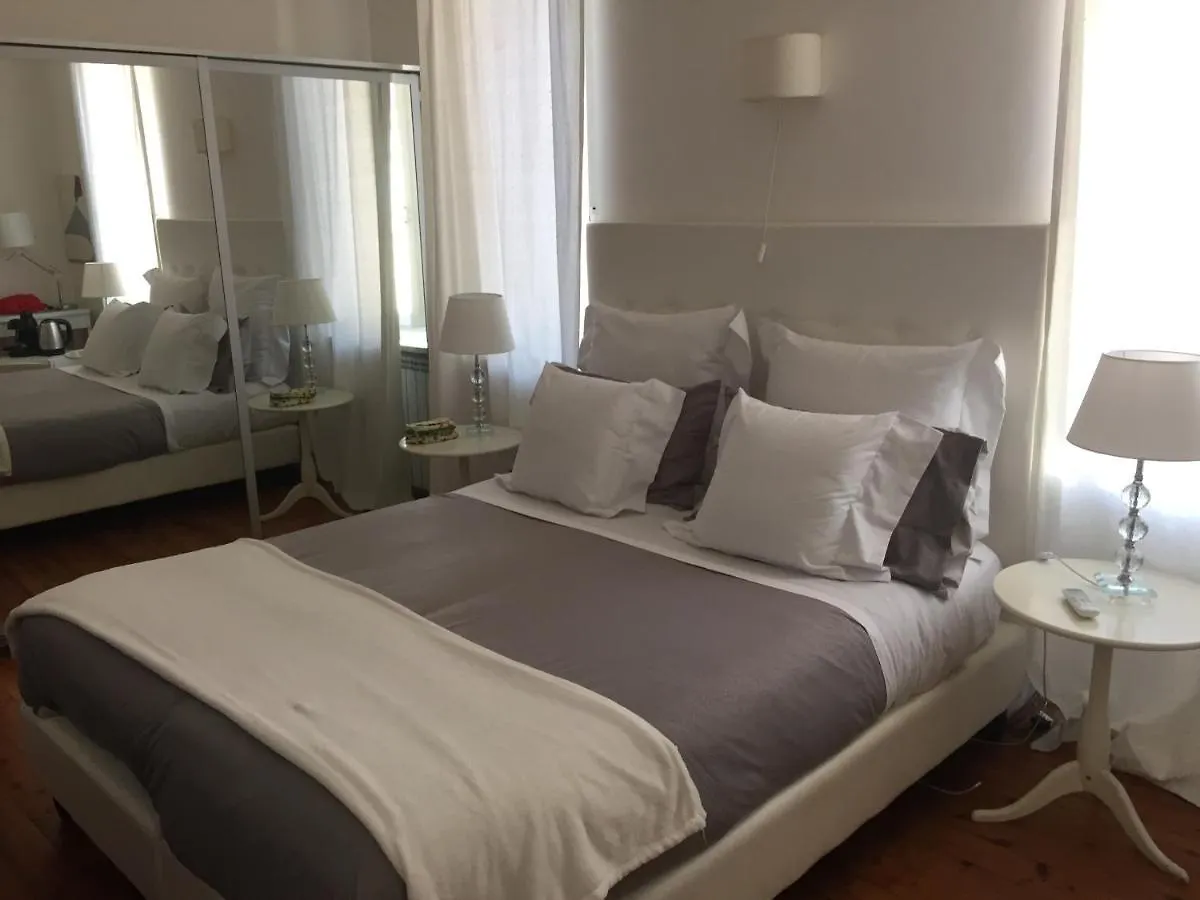 Bed and Breakfast Relais Piazza dei Martiri Napoli