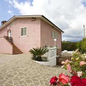  Appartamento Loredana Italia